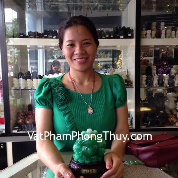 Chị Hằng - khách hàng mua thiềm thừ xanh K142M