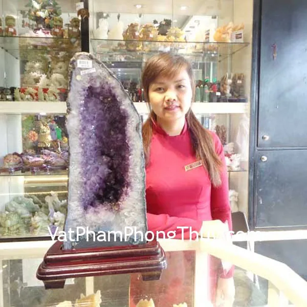 Chị Lưu - khách hàng mua Hang thạch anh tím H086-29866