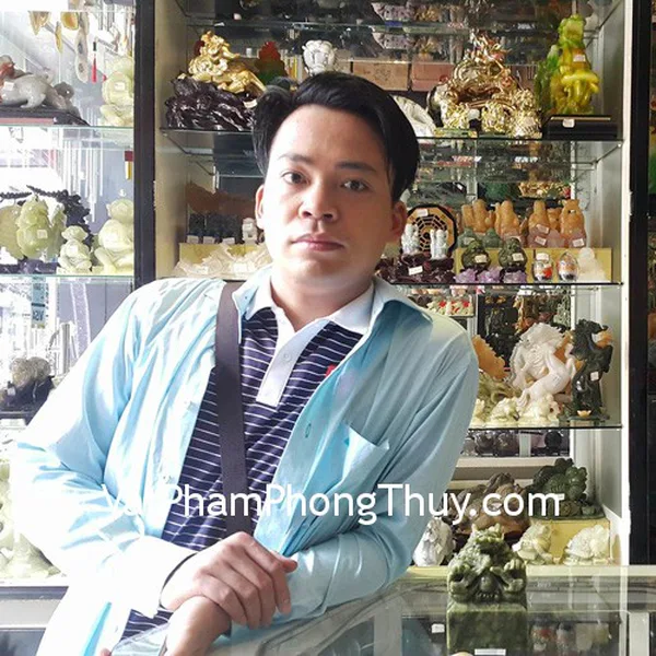 Anh Tài - khách hàng mua ấn rồng lam ngọc H037