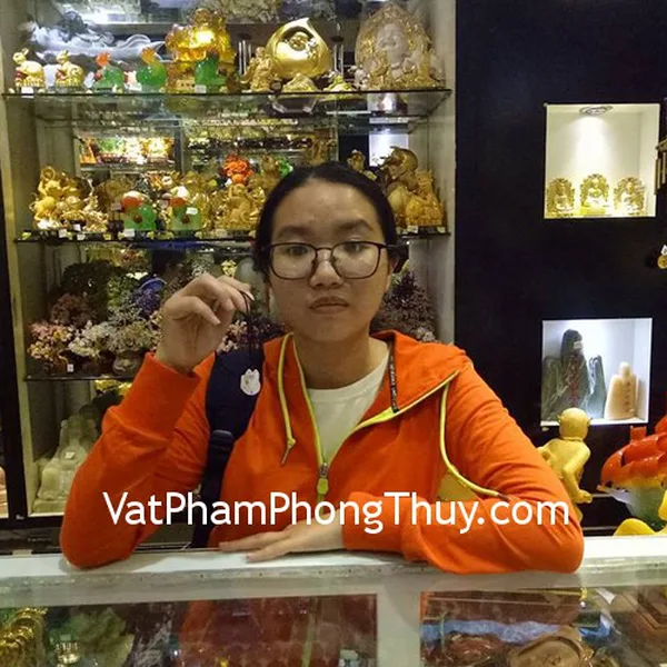 Chị Ngân - khách hàng mua mặt đeo hồ ly thạch anh trắng S6496