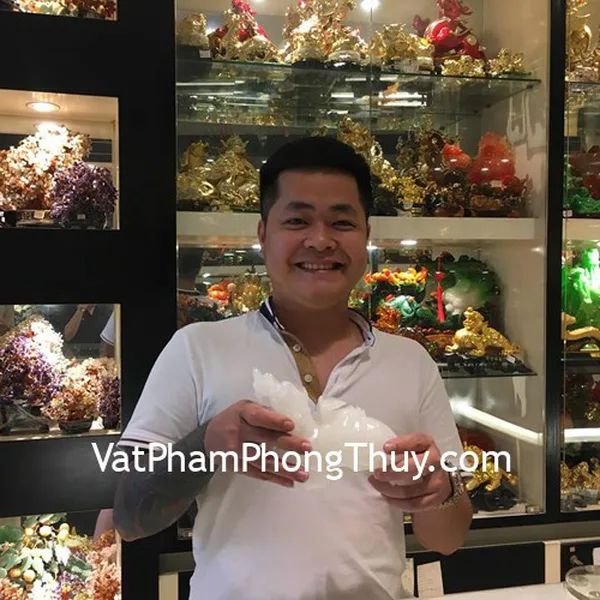 Anh Dũng - khách hàng mua tỳ hưu Bạch ngọc cõng như ý