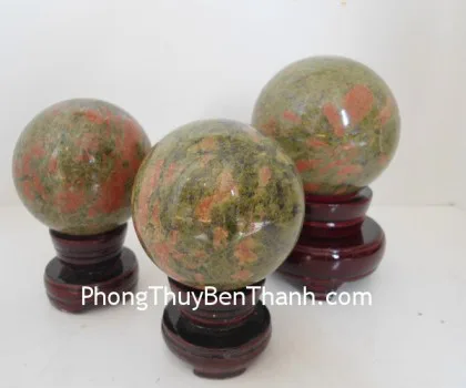 Quả cầu đá hồng lục bảo (vỏ ruby) M185-S1-6429