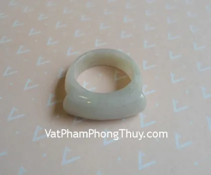 Nhẫn trơn ngọc Myanmar FS845