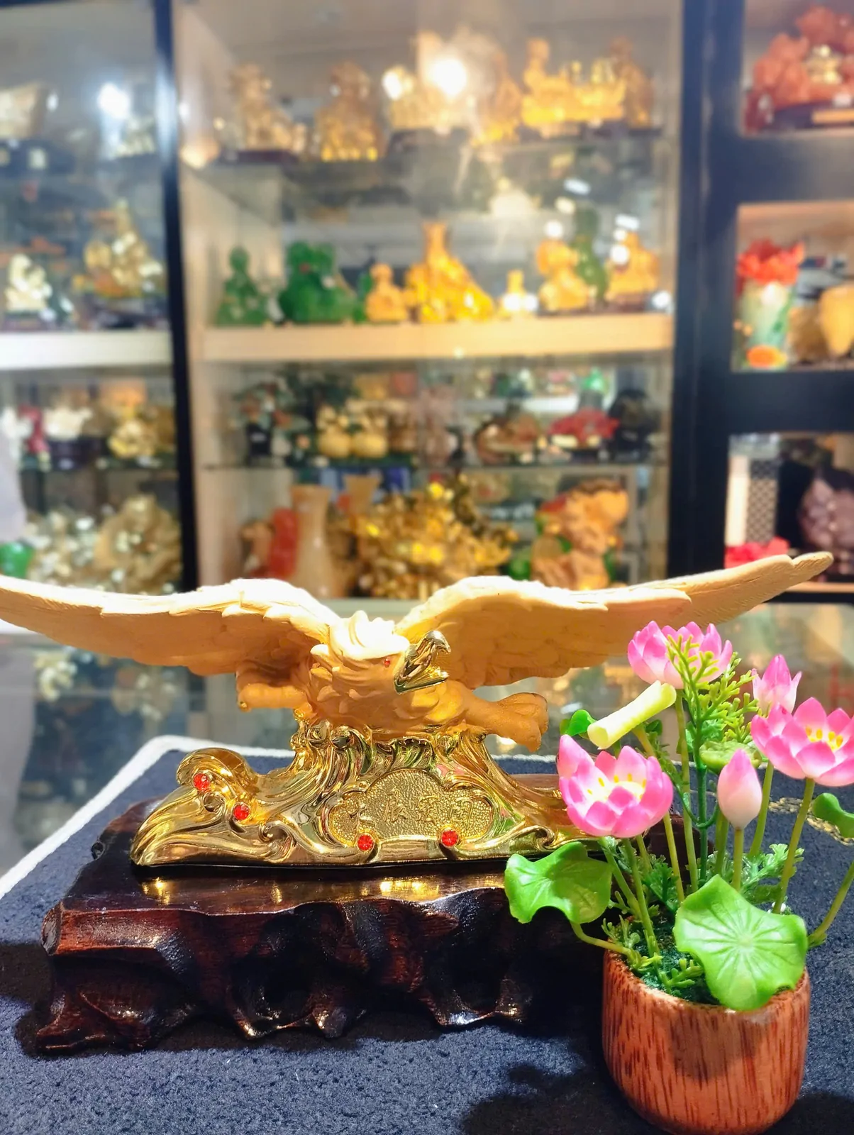 Thần chim đại bàng vàng kim sa bóng tung cánh trên mây vàng - Đại Triển Hồng Đồ LN218