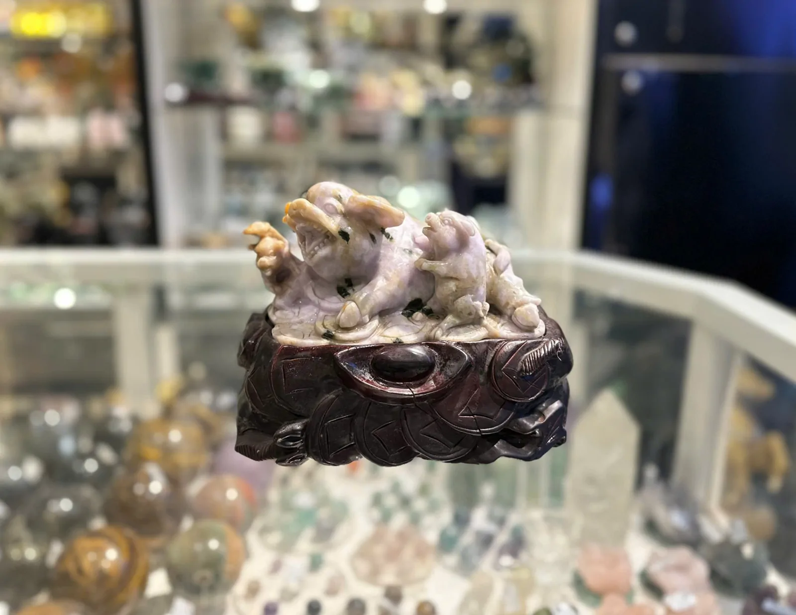 Gia đình heo trên đống tiền Phỉ thúy NS119