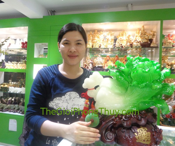 Chị Hà - khách hàng mua Tượng Bắp Cải Phát Tài FH175G