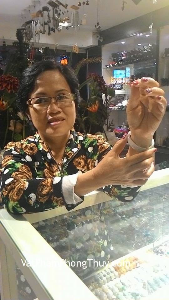 Cô Tâm - khách hàng mua vòng ngọc Phỉ Thúy VM108-S5-11550