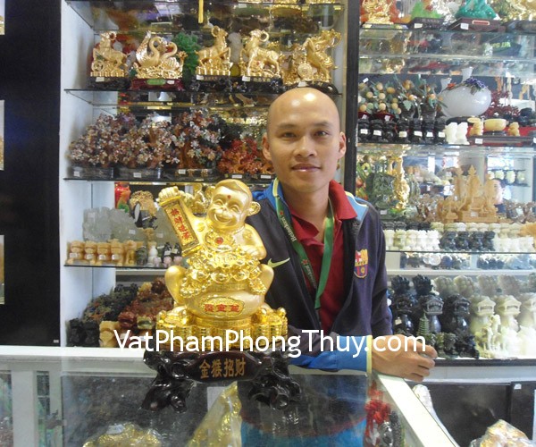 Anh Hiệp - khách hàng mua tượng khỉ tài lộc K015M