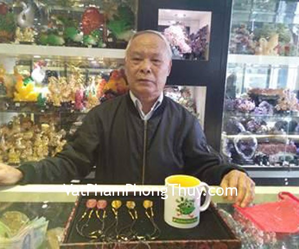 Chú Sơn - khách hàng mua phật Văn Thù Bồ Tát S1134, phật A Di Đà đá mã não đỏ S6337-8