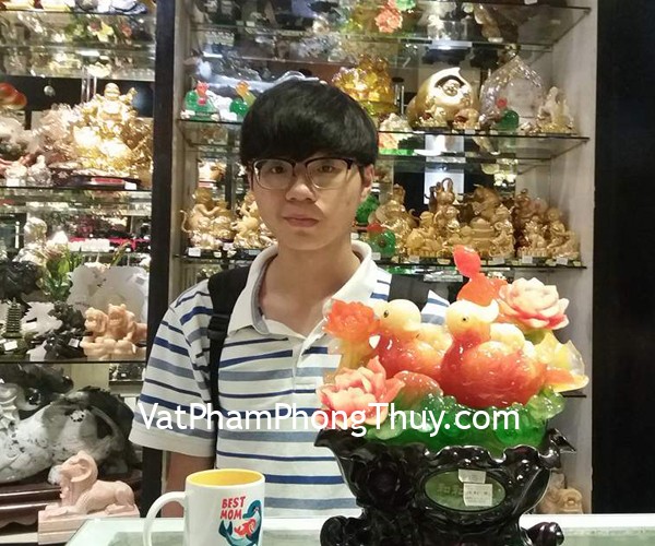 Anh Phát-khách hàng mua tượng uyên ương đỏ trên tòa sen H489G và hoa mai liền CC1139