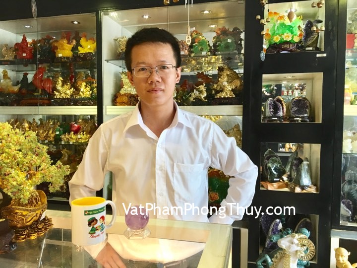 Anh Trường - khách hàng mua quả cầu thạch anh tím GM142-S5-2860