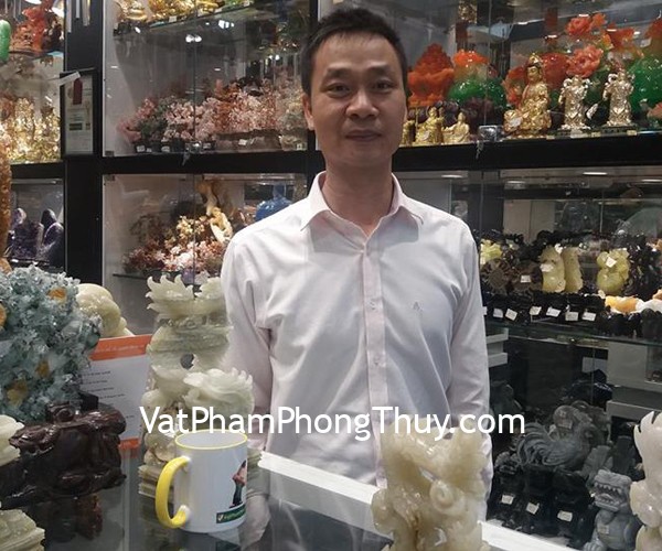 Anh Lâm- khách hàng phong thủy mua tượng rồng cẩm thạch đứng lướn N074
