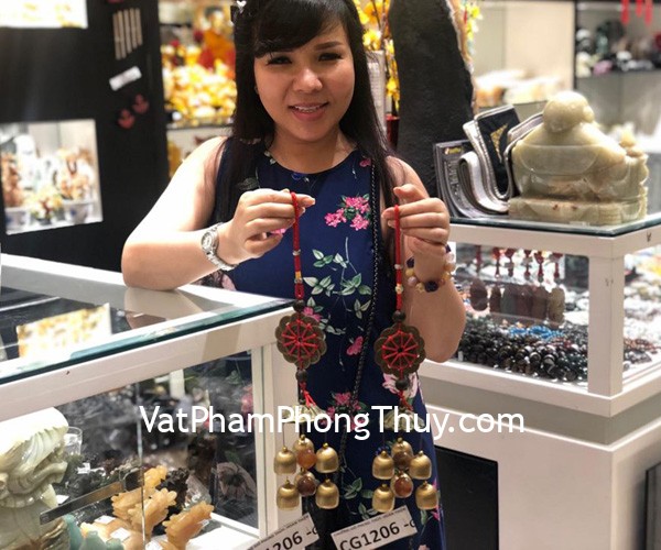 Chị Thúy - Khách hàng mua chuông gió mai hoa CG1206