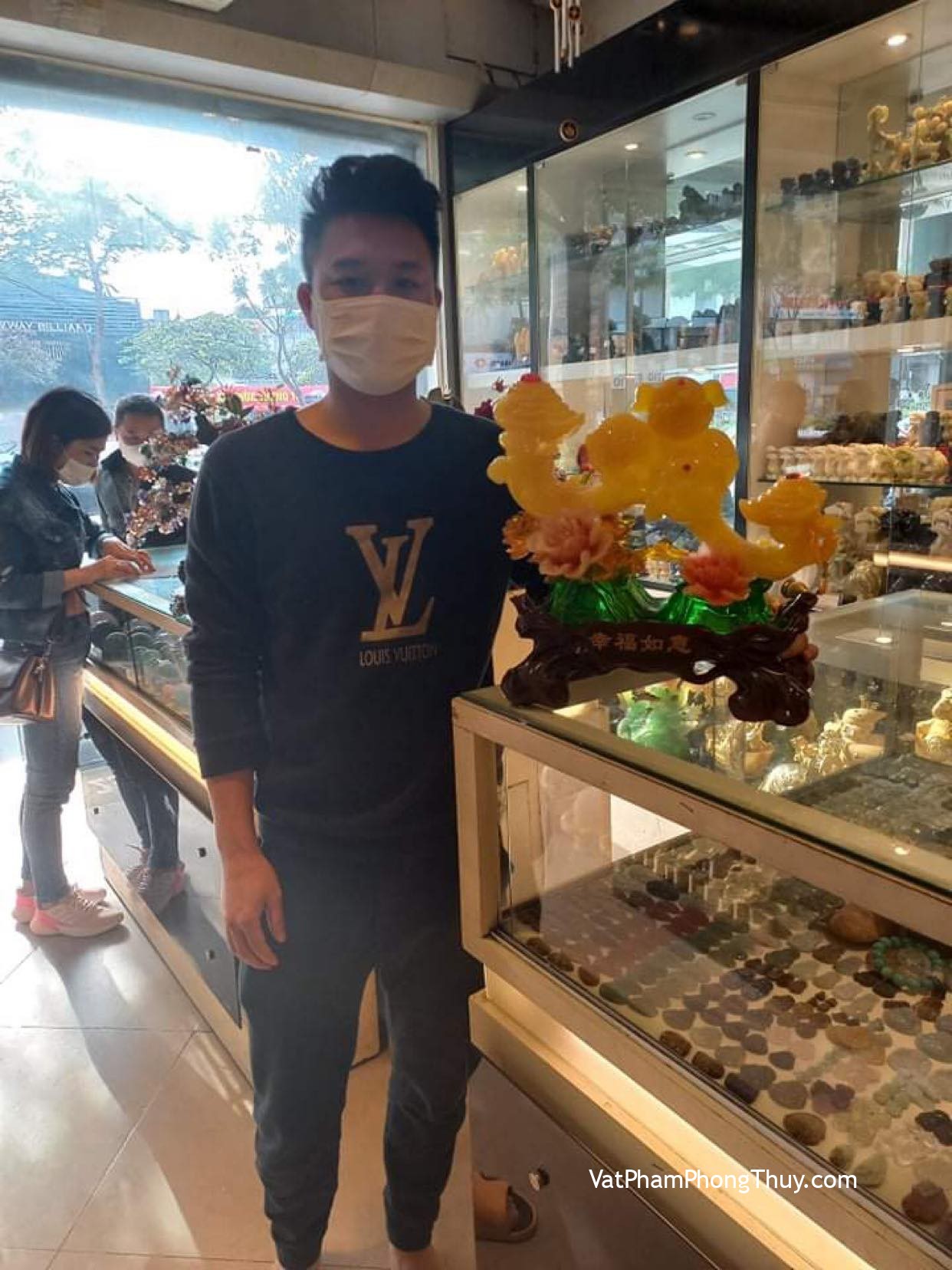 Anh Vũ - Khách hàng mua Song tiên heo vàng ngọc trên như ý vàng mẫu đơn đỏ LN013.